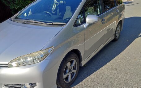 Toyota Wish II, 2013 год, 1 730 000 рублей, 2 фотография