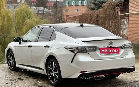 Toyota Camry, 2020 год, 3 050 000 рублей, 7 фотография