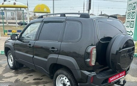 Chevrolet Niva I рестайлинг, 2006 год, 750 000 рублей, 3 фотография