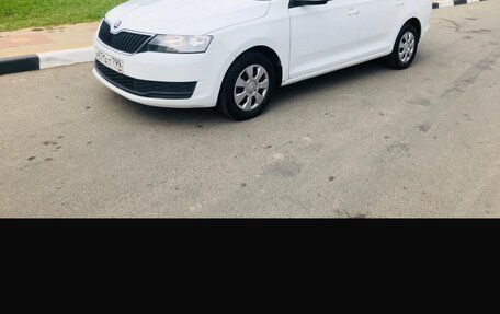 Skoda Rapid I, 2018 год, 880 000 рублей, 2 фотография