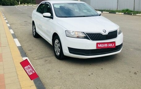 Skoda Rapid I, 2018 год, 880 000 рублей, 5 фотография