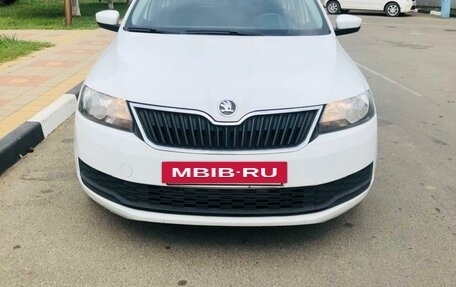 Skoda Rapid I, 2018 год, 880 000 рублей, 12 фотография