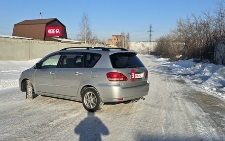 Toyota Ipsum II, 2001 год, 1 050 000 рублей, 18 фотография