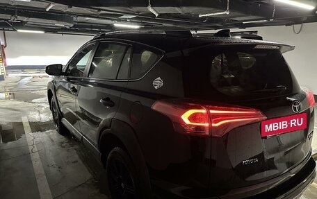 Toyota RAV4, 2018 год, 3 250 000 рублей, 6 фотография