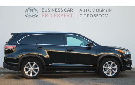 Toyota Highlander III, 2013 год, 3 008 000 рублей, 6 фотография