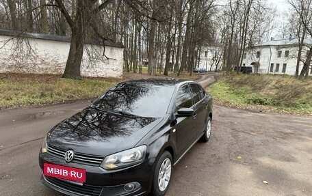 Volkswagen Polo VI (EU Market), 2012 год, 900 000 рублей, 2 фотография