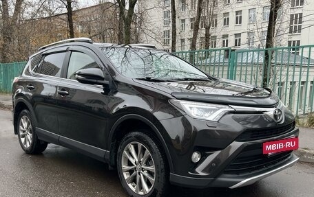 Toyota RAV4, 2016 год, 2 730 000 рублей, 4 фотография