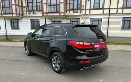 Hyundai Santa Fe III рестайлинг, 2015 год, 2 300 000 рублей, 3 фотография