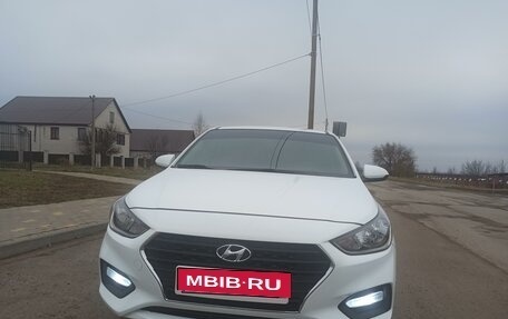 Hyundai Solaris II рестайлинг, 2019 год, 1 500 000 рублей, 1 фотография