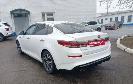 KIA Optima IV, 2019 год, 2 000 000 рублей, 8 фотография