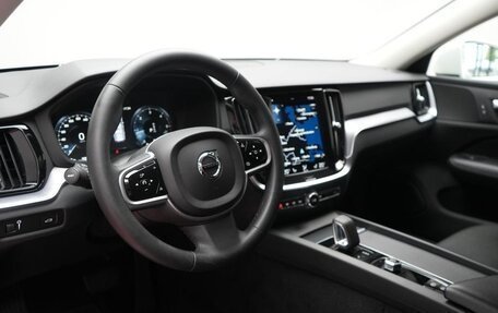 Volvo V60 II, 2021 год, 4 050 000 рублей, 7 фотография