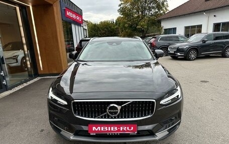 Volvo V90 Cross Country I рестайлинг, 2021 год, 4 570 000 рублей, 1 фотография