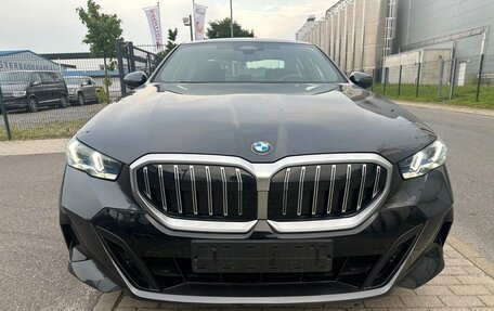 BMW 5 серия, 2024 год, 8 600 000 рублей, 2 фотография