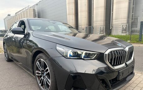 BMW 5 серия, 2024 год, 8 600 000 рублей, 3 фотография