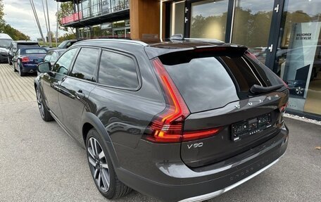 Volvo V90 Cross Country I рестайлинг, 2021 год, 4 570 000 рублей, 4 фотография