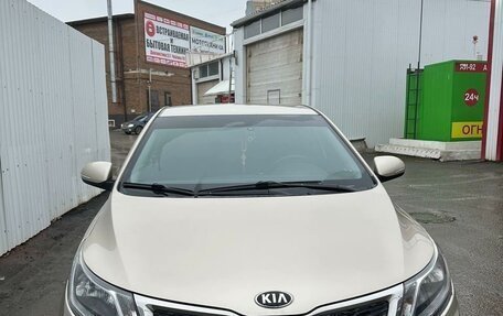 KIA Rio III рестайлинг, 2013 год, 1 050 000 рублей, 1 фотография