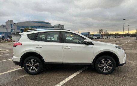 Toyota RAV4, 2017 год, 2 690 000 рублей, 8 фотография