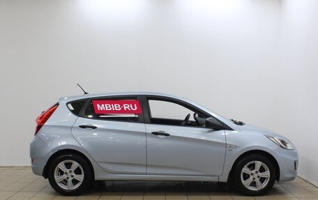 Hyundai Solaris II рестайлинг, 2012 год, 820 000 рублей, 6 фотография