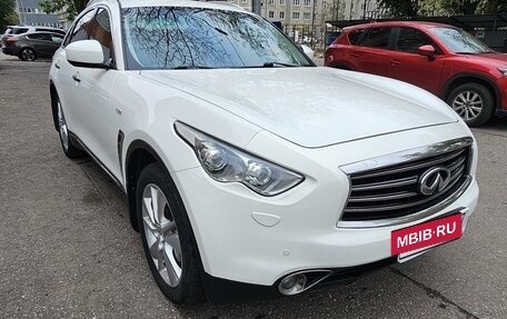 Infiniti FX II, 2013 год, 1 930 000 рублей, 3 фотография