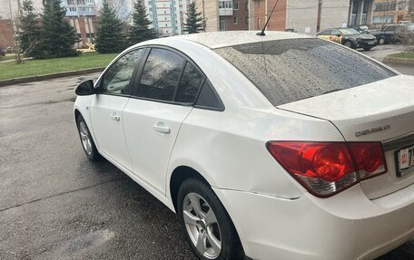 Chevrolet Cruze II, 2011 год, 700 000 рублей, 7 фотография