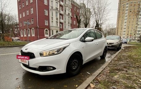 KIA cee'd III, 2012 год, 1 000 000 рублей, 2 фотография