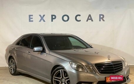 Mercedes-Benz E-Класс, 2010 год, 1 500 000 рублей, 3 фотография