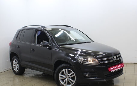 Volkswagen Tiguan I, 2014 год, 959 000 рублей, 3 фотография