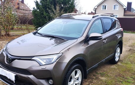 Toyota RAV4, 2018 год, 3 200 000 рублей, 9 фотография