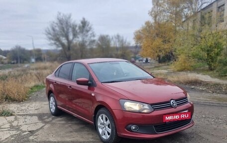 Volkswagen Polo VI (EU Market), 2012 год, 895 000 рублей, 2 фотография