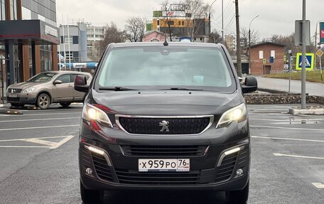 Peugeot Traveller I, 2018 год, 3 500 000 рублей, 1 фотография