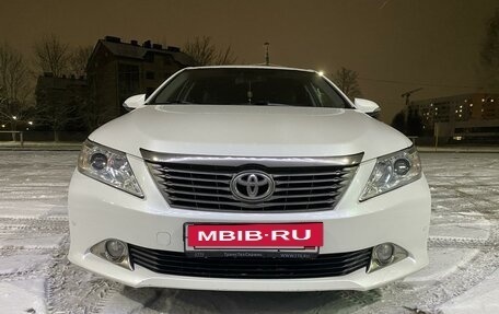 Toyota Camry, 2014 год, 1 650 000 рублей, 4 фотография