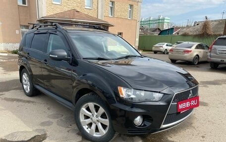 Mitsubishi Outlander III рестайлинг 3, 2011 год, 1 300 000 рублей, 7 фотография