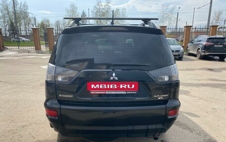 Mitsubishi Outlander III рестайлинг 3, 2011 год, 1 300 000 рублей, 13 фотография