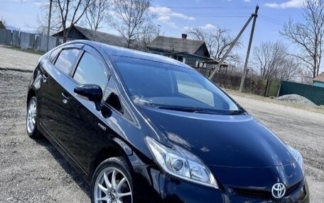 Toyota Prius, 2012 год, 1 000 000 рублей, 1 фотография