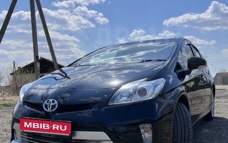 Toyota Prius, 2012 год, 1 000 000 рублей, 2 фотография