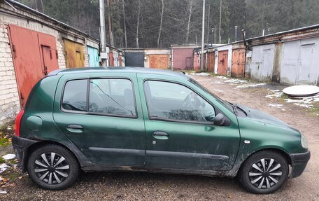 Renault Clio III, 1999 год, 180 000 рублей, 2 фотография