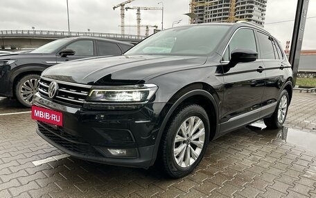 Volkswagen Tiguan II, 2017 год, 2 250 000 рублей, 3 фотография