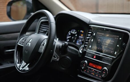 Mitsubishi Outlander III рестайлинг 3, 2019 год, 2 730 000 рублей, 29 фотография