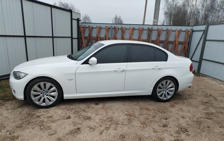 BMW 3 серия, 2011 год, 1 320 000 рублей, 2 фотография