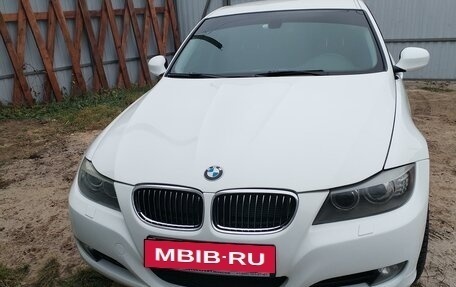 BMW 3 серия, 2011 год, 1 320 000 рублей, 3 фотография