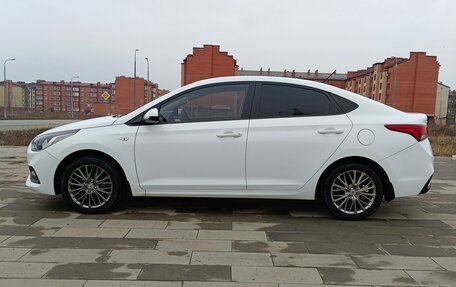 Hyundai Solaris II рестайлинг, 2017 год, 1 390 000 рублей, 8 фотография