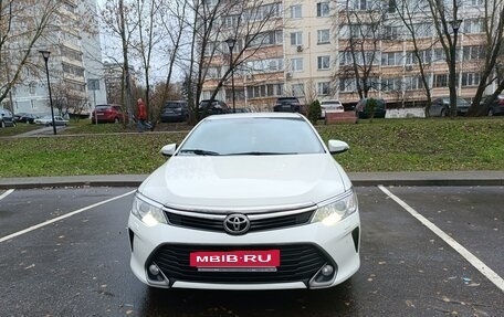 Toyota Camry, 2016 год, 2 250 000 рублей, 4 фотография