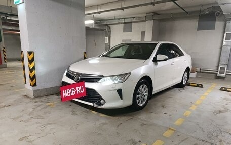 Toyota Camry, 2016 год, 2 250 000 рублей, 17 фотография