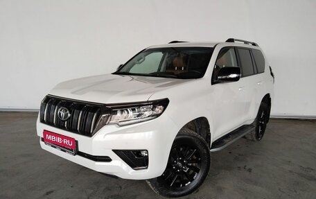 Toyota Land Cruiser Prado 150 рестайлинг 2, 2021 год, 7 589 000 рублей, 1 фотография