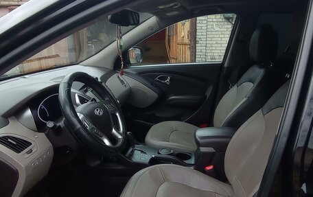 Hyundai ix35 I рестайлинг, 2012 год, 1 750 000 рублей, 26 фотография