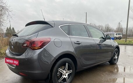 Opel Astra J, 2012 год, 675 000 рублей, 4 фотография