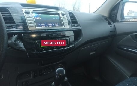 Toyota Hilux VII, 2012 год, 1 850 000 рублей, 15 фотография