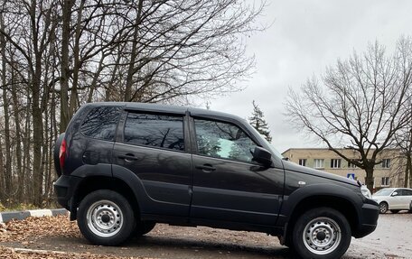 Chevrolet Niva I рестайлинг, 2019 год, 950 000 рублей, 6 фотография