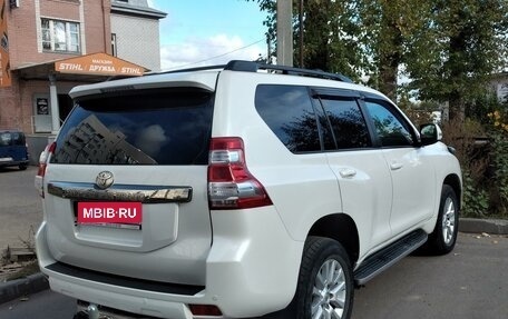 Toyota Land Cruiser Prado 150 рестайлинг 2, 2016 год, 4 320 000 рублей, 20 фотография