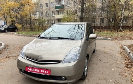 Toyota Prius, 2008 год, 950 000 рублей, 2 фотография